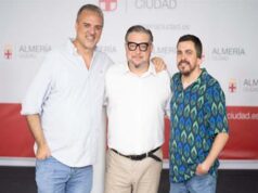 Cine de verano presentado con el mejor humor almeriense con «Doble Comedy» en las Almadrabillas y Plaza del Mar de El Toyo Cine de verano presentado con el mejor humor almeriense con "Doble Comedy" en las Almadrabillas y Plaza del Mar de El Toyo
