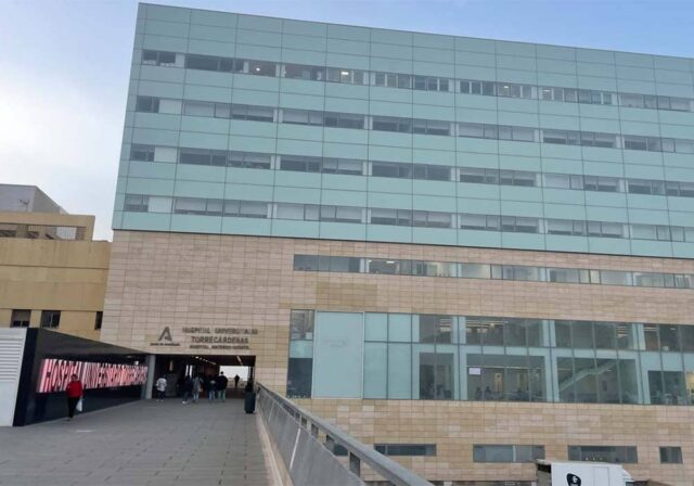 El CSIF informa sobre el cierre de 180 camas en Torrecárdenas durante este verano El CSIF informa sobre el cierre de 180 camas en Torrecárdenas durante este verano