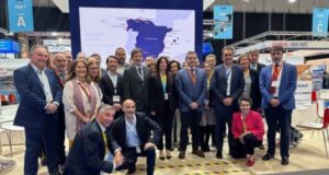 En la feria de Róterdam, el Puerto de Almería exhibe el potencial de su dársena comercial.