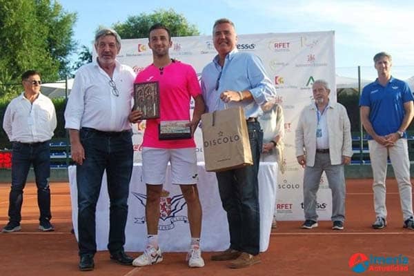 Javier Barranco campeón del Torneo Internacional de tenis, ITF de Córdoba Javier Barranco campeón del Torneo Internacional de tenis, ITF de Córdoba