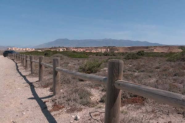 Obras de acondicionamiento del camino cuartel príncipe Alfonso de los Percheles Obras para mejorar el camino del cuartel del Príncipe Alfonso de los Percheles.
