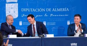 Reunión de los directores de los centros de toda España de la UNED en Almería Reunión de los directores de los centros de toda España de la UNED en Almería
