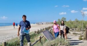 Roquetas de Mar participa en la campaña 1m2 contra la basuraleza, en la Ribera de La Algaida Roquetas de Mar se une a la campaña 1m2 contra la basuraleza con una actividad en la Ribera de La Algaida