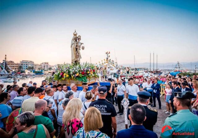 Del 22 al 26 de julio, el Puerto de Roquetas de Mar festejará sus fiestas en honor a la Virgen del Carmen y Santa Ana Del 22 al 26 de julio, el Puerto de Roquetas de Mar festejará sus fiestas en honor a la Virgen del Carmen y Santa Ana