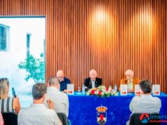 En el Museo Casa de Anita de Roquetas de Mar, Inocencio Arias presentó su libro, Esta España nuestra En el Museo Casa de Anita de Roquetas de Mar, Inocencio Arias presentó su libro, Esta España nuestra