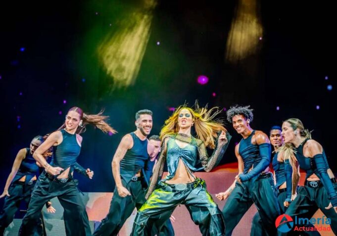 La cantante argentina Tini deja un concierto memorable en la Plaza de Toros de Roquetas de Mar La cantante argentina Tini deja un concierto memorable en la Plaza de Toros de Roquetas de Mar