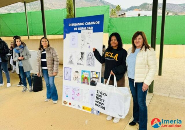 En-Dalías-los-centros-educativos-han-celebrado-hoy-el-Día-de-la-Constitución