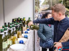 En su nueva ubicación, La Plaza de las Velas, la Feria «Sabores Almería» sorprende a los almerienses