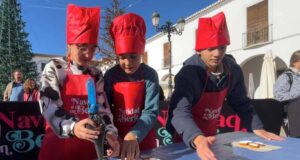 La programación de Navidad comienza en Berja con un taller de bombones de chocolate