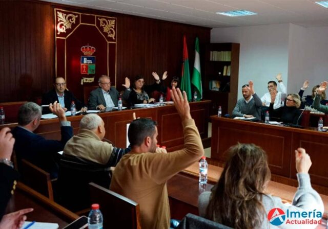 Una Moción Institucional contra la Violencia de Género es aprobada por el Pleno del Ayuntamiento de Adra