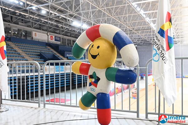 Dos décadas después, Almería rinde homenaje al evento que la cambió para siempre: el 20º aniversario de los XV Juegos Mediterráneos Almería conmemora el 20º aniversario de los XV Juegos Mediterráneos de 2005