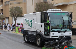 El Consistorio ejidense intensifica la limpieza y recolección de basura en las celebraciones de San Marcos El Ayuntamiento de El Ejido refuerza el servicio de limpieza durante las fiestas de San Marcos