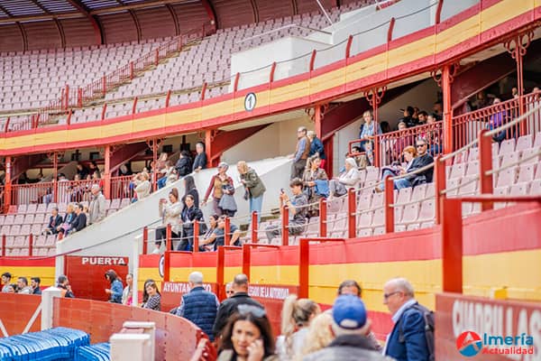Gran Fritá Roquetera congrega a multitud de participantes para destacar la gastronomía local, informa el Ayuntamiento de Roquetas de Mar