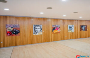 Inaugurada en Roquetas de Mar la muestra artística “De Luces y Pinceles” de César López “El César” César López 'El César' exhibe su talento pictórico en la exposición 'De Luces y Pinceles' en Roquetas de Mar