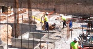 Inician en Almería XXI la edificación de 33 viviendas protegidas en alquiler en Nueva Andalucía Almería XXI comienza la construcción de 33 nuevas viviendas de protección oficial en régimen de alquiler