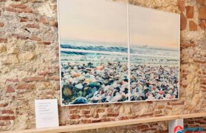 La Asociación Cultural Ronda, inauguró este jueves una exposición de pintura de la artista Luisa María Segura Requena titulada ‘Playeando’ La Asociación Ronda acoge 'Playeando', la nueva exposición pictórica de Luisa María Segura