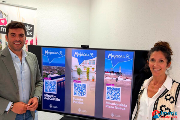Mojácar conecta playa y cultura con nuevas audioguías accesibles mediante códigos QR Mojácar presenta sus audioguías con código QR para explorar su patrimonio desde la playa
