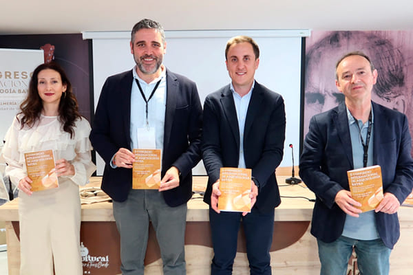 Comienza el II Congreso Internacional Bayra de Arqueología centrado en alimentación y ganadería entre Edad Media y Moderna Aquí tienes tres titulares alternativos para la noticia sobre el Congreso Bayra de Arqueología: "Arranca el II Congreso Internacional Bayra explorando la alimentación y ganadería de las épocas Medieval y Moderna