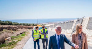 Concedido el contrato para renovar el Camino Viejo de Dalías y el Camino de Las Palmeras por un monto de 167.892 euros Adjudicadas las obras de renovación de dos caminos rurales en Dalías por casi 168.000 euros