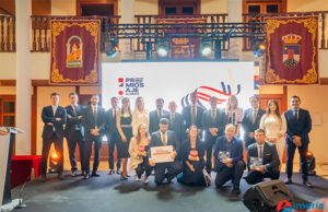 Roquetas de Mar celebra la 25ª entrega de galardones otorgados por la Asociación de Jóvenes Empresarios de Almería (AJE) y el Ayuntamiento roquetero La Asociación de Jóvenes Empresarios y el Ayuntamiento de Roquetas celebran su 25ª ceremonia de premios